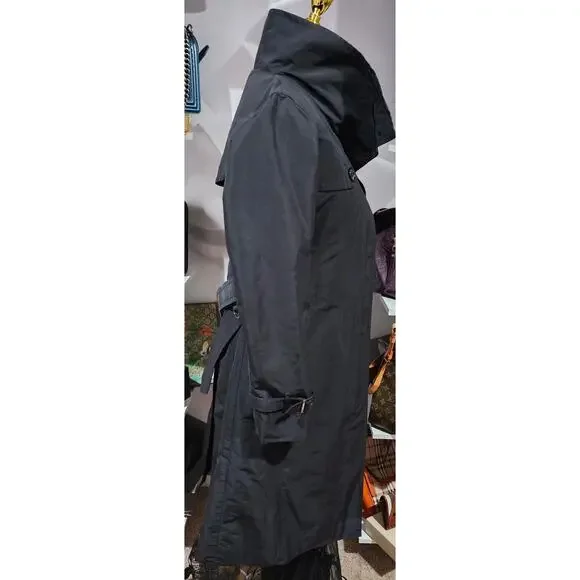 Burberry Belted Trench Coat with Nova Check Lining & Detachable Vest - Picture 4 of 16